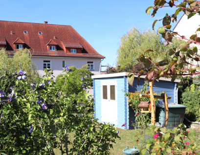 Gartenhäuschen im Garten